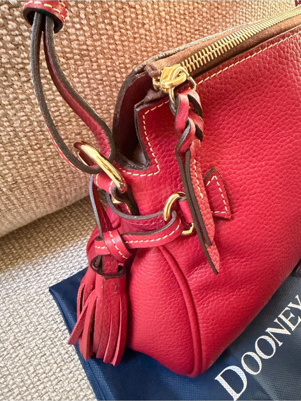 Dooney & Bourke Tassel Shoulder Bag Wine Pebble Leather NWT Made USA FA789B - Picture 5 of 13